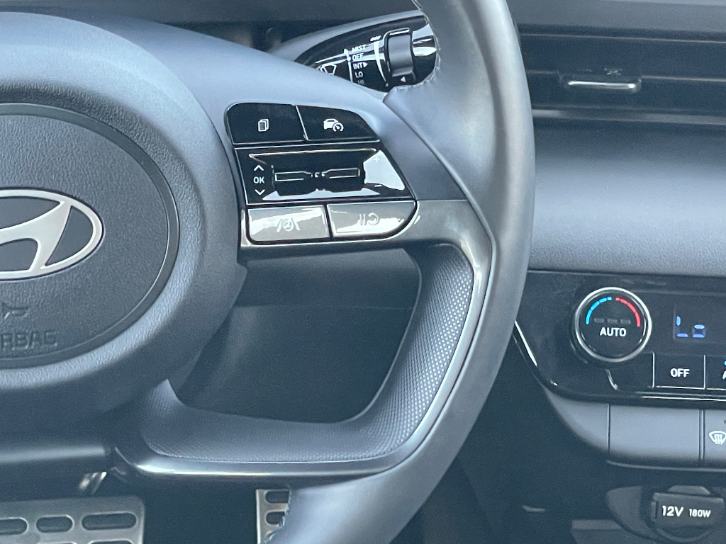 2025 Hyundai Elantra image 7