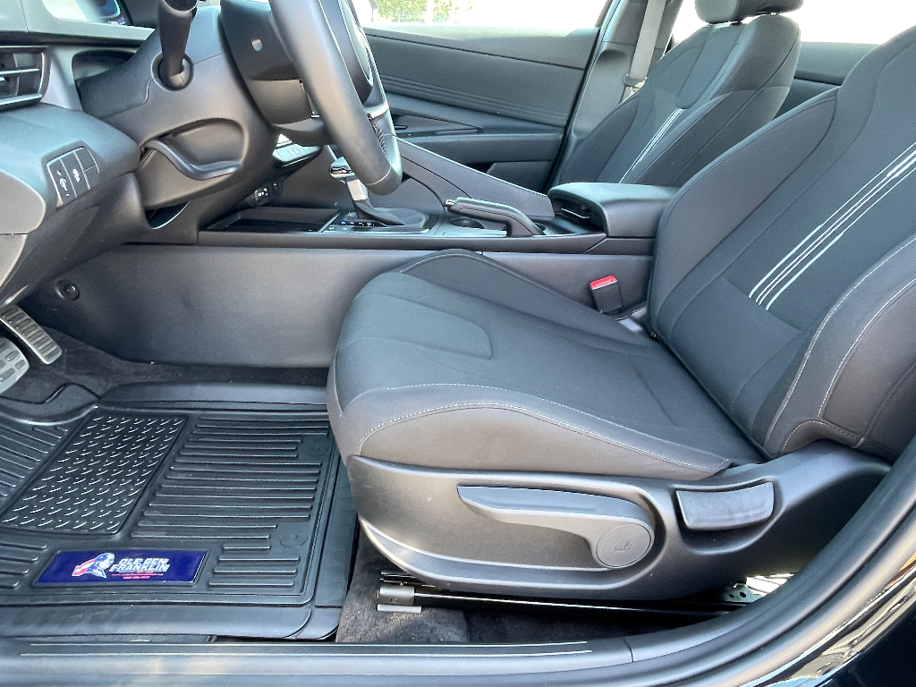 2025 Hyundai Elantra image 14