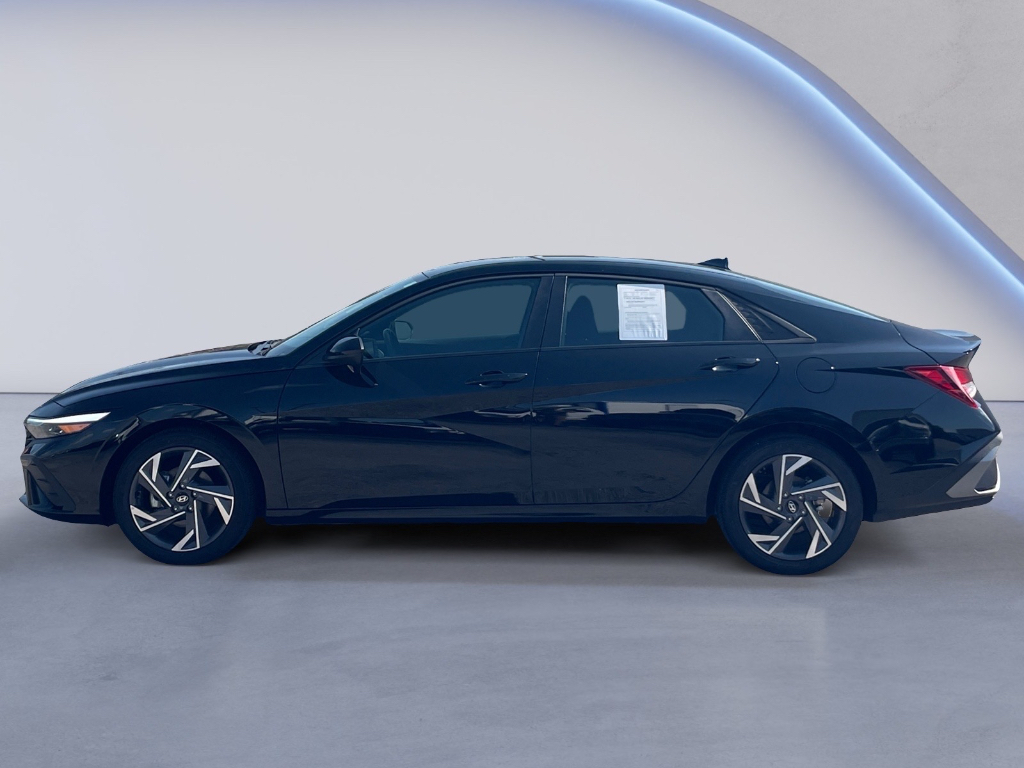 2025 Hyundai Elantra image 21
