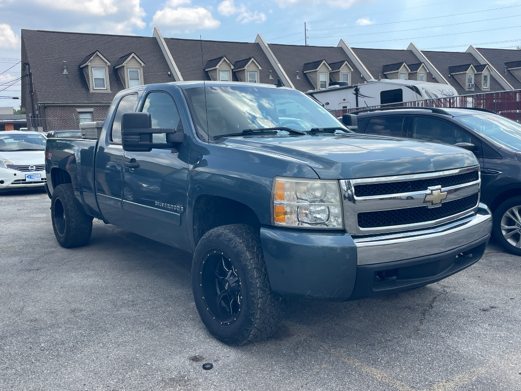 2008 Chevrolet Silverado LT w/1LT