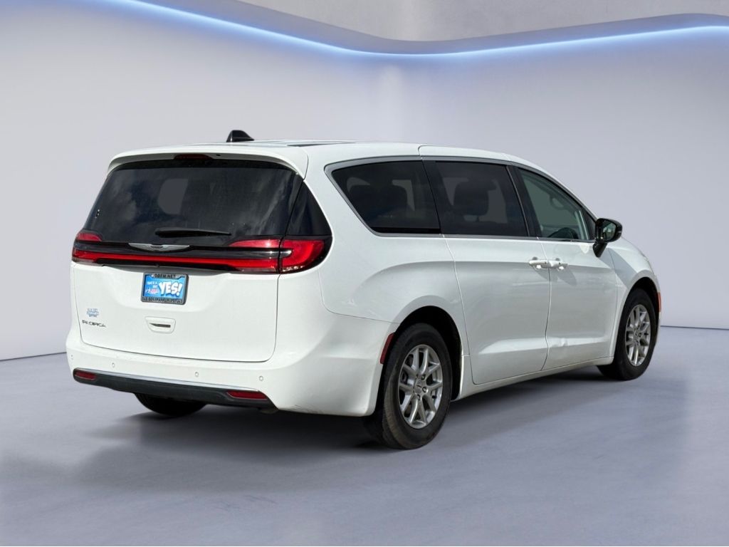 2024 Chrysler Pacifica