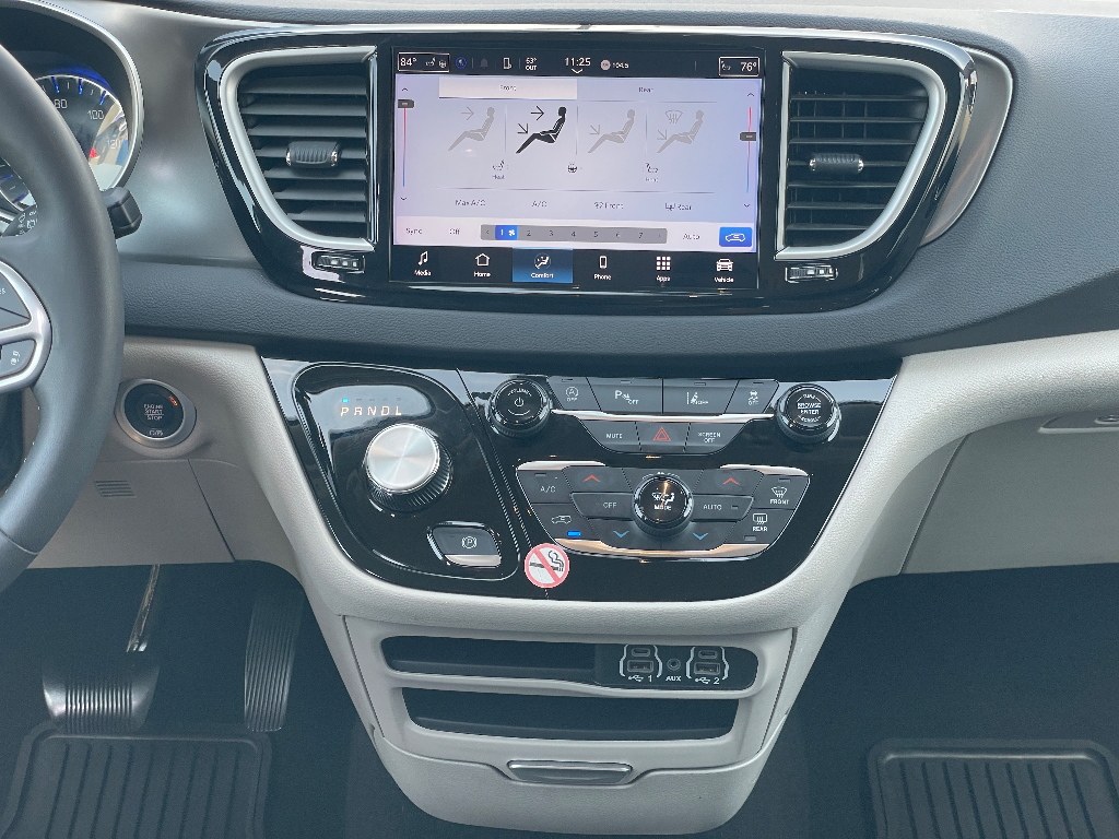 2024 Chrysler Pacifica