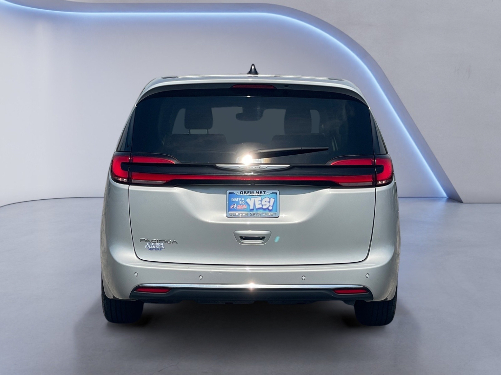 2024 Chrysler Pacifica