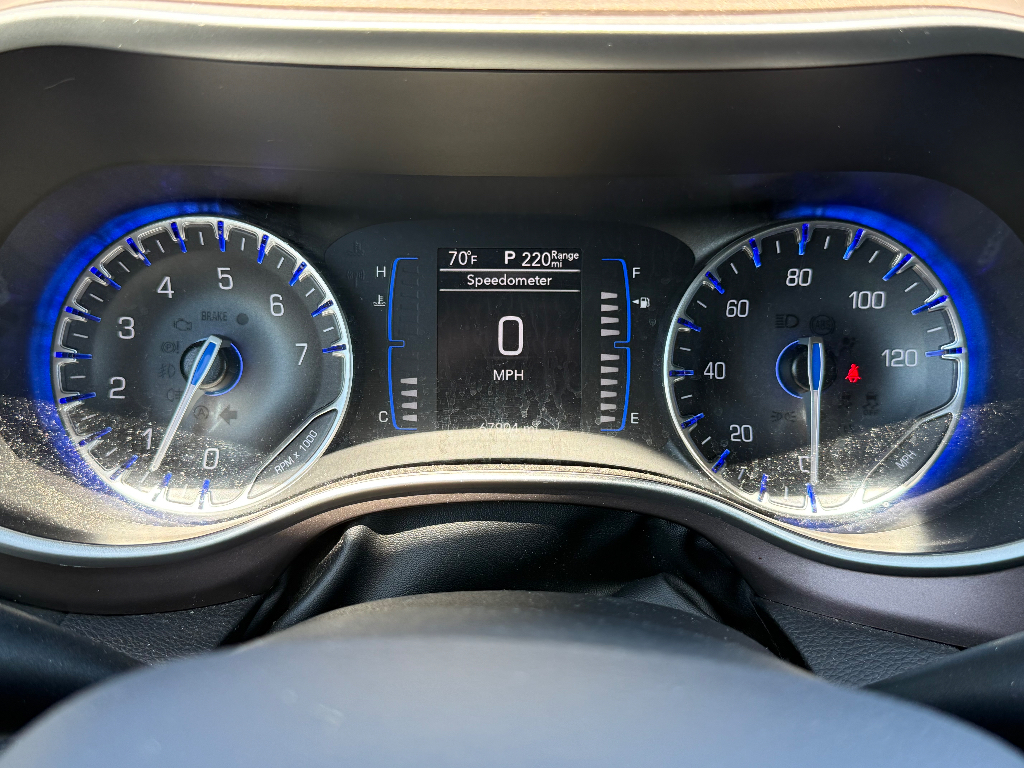 2023 Chrysler Voyager