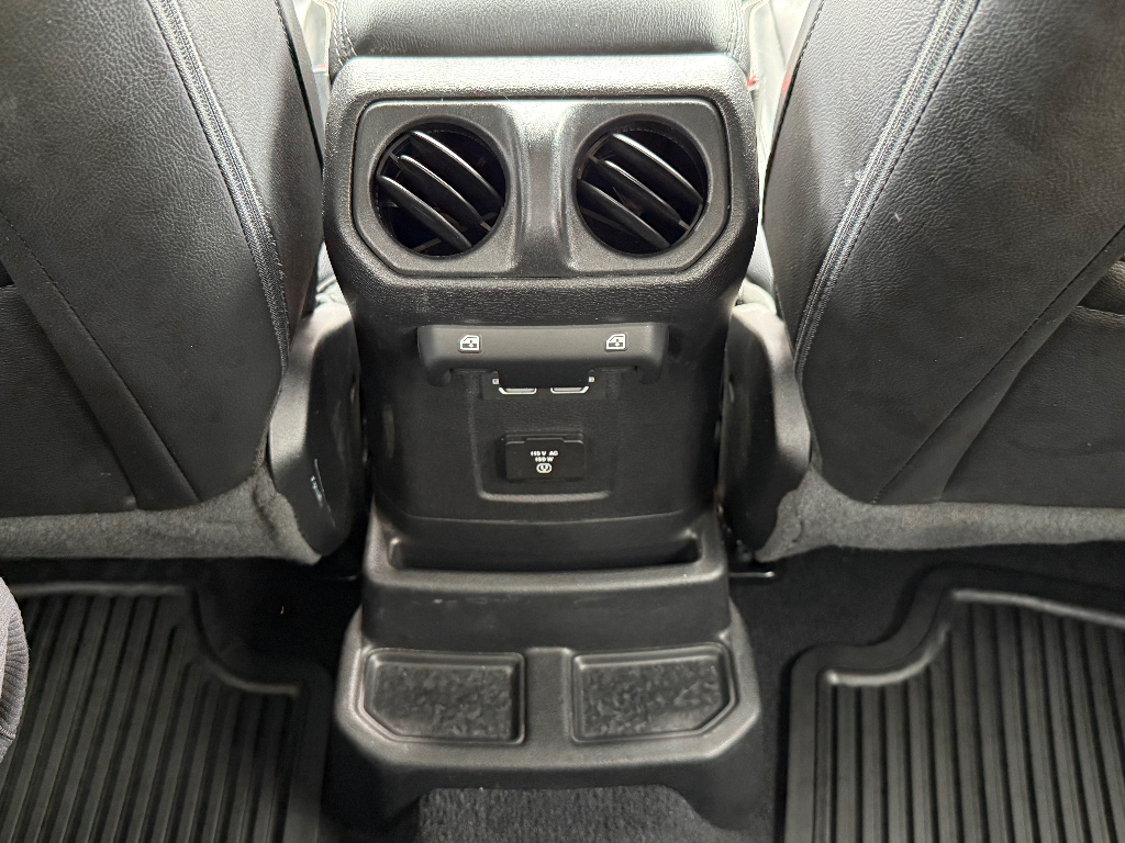 2021 Jeep Wrangler image 16