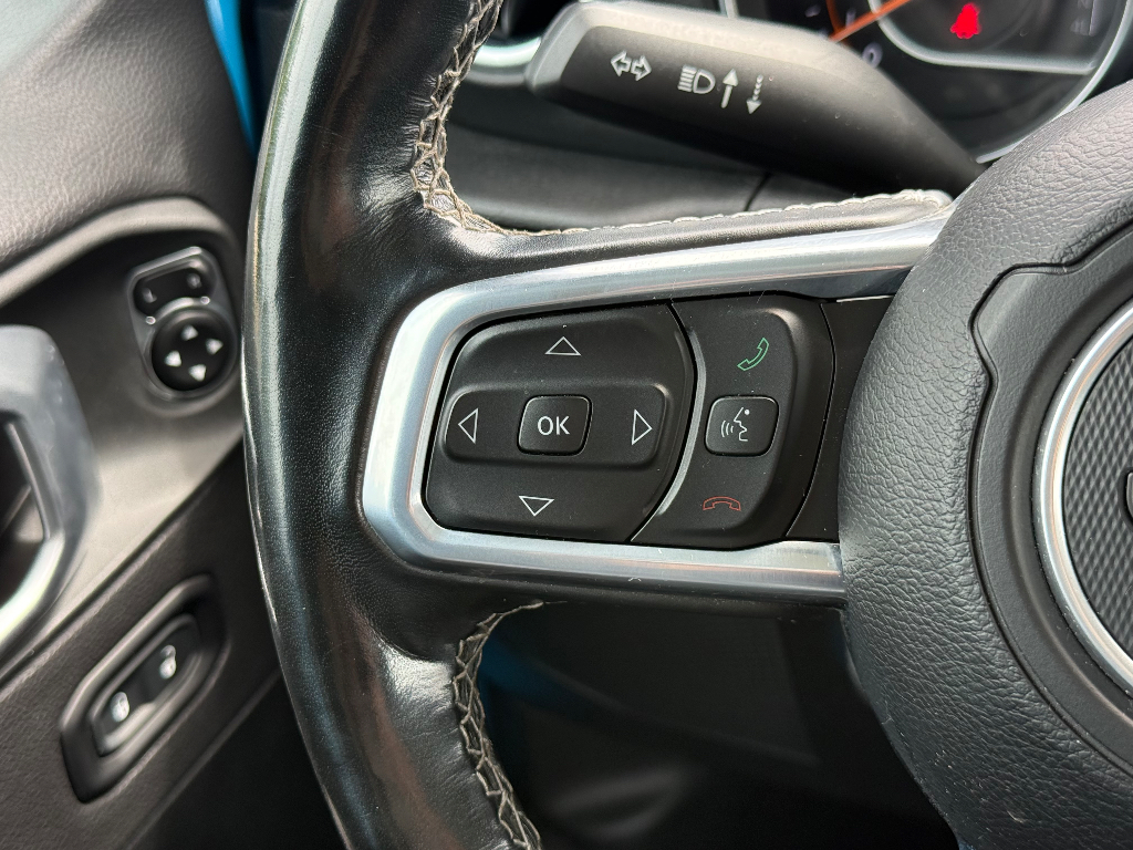 2021 Jeep Wrangler image 20