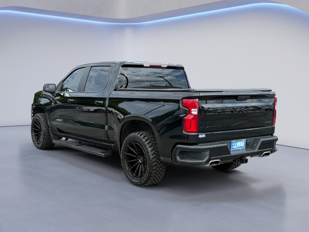 2021 Chevrolet Silverado image 5