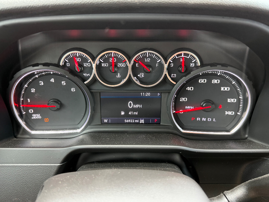 2021 Chevrolet Silverado image 32