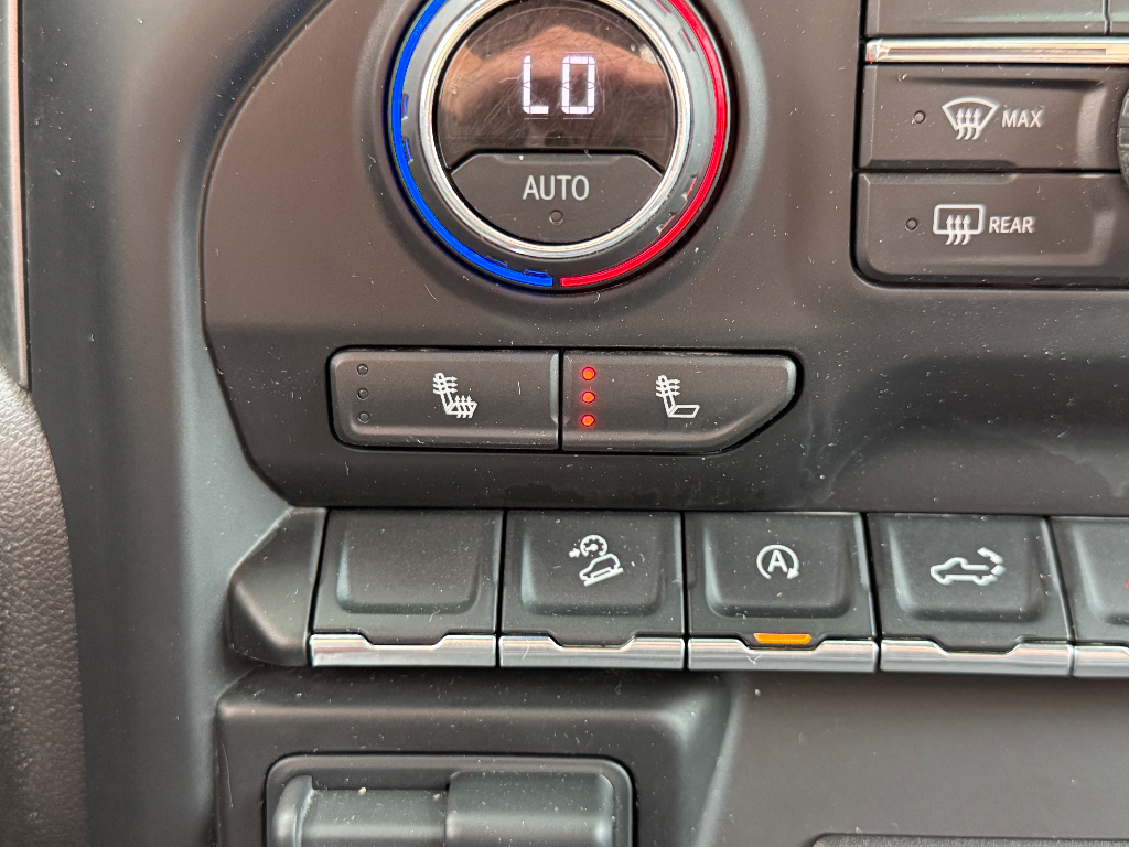 2021 Chevrolet Silverado image 31
