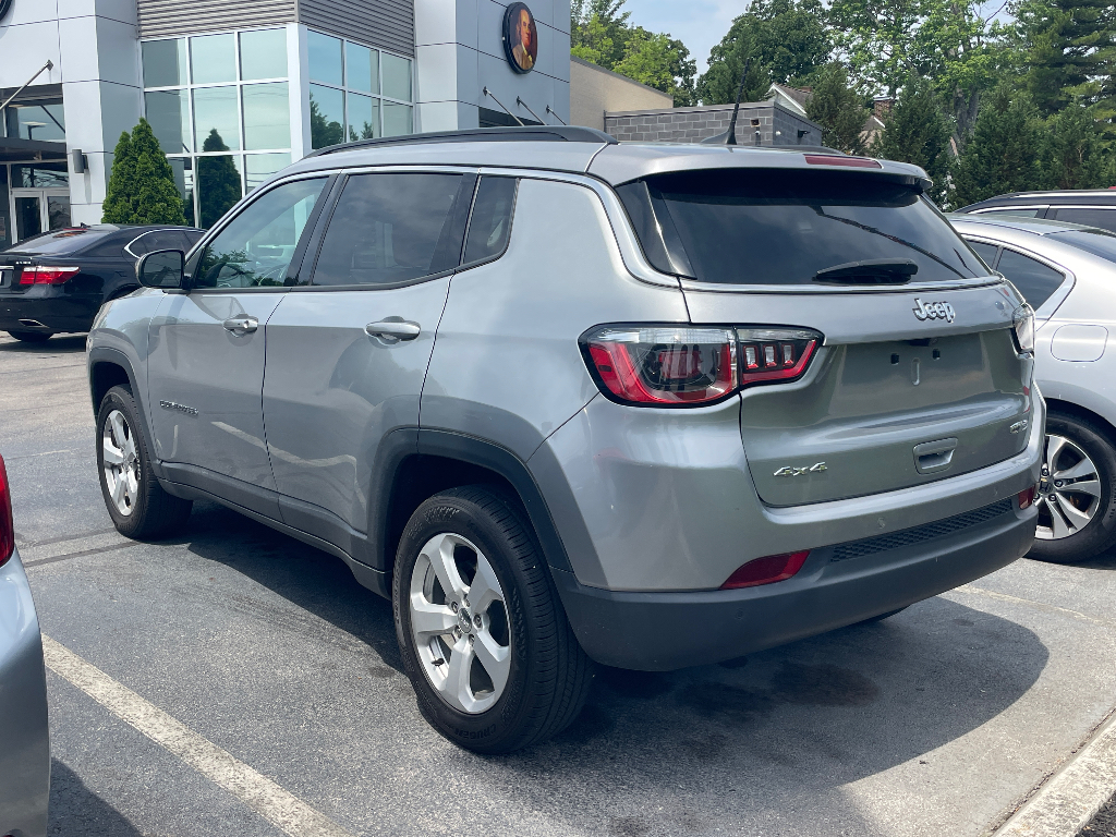 2020 Jeep Compass image 4