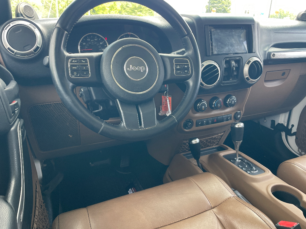 2012 Jeep Wrangler image 2