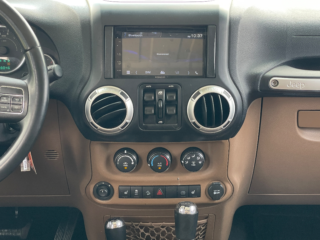 2012 Jeep Wrangler image 7