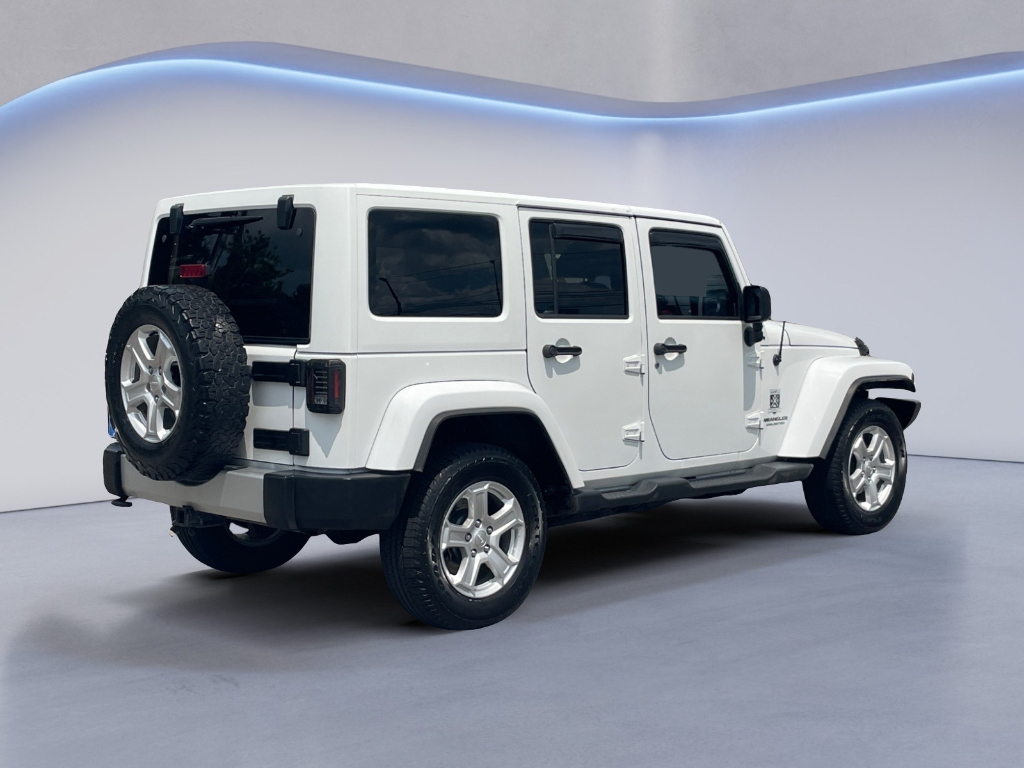 2012 Jeep Wrangler image 20