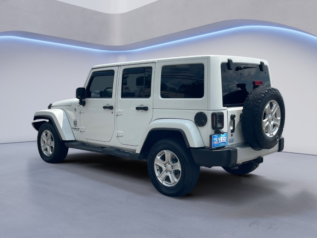 2012 Jeep Wrangler image 22