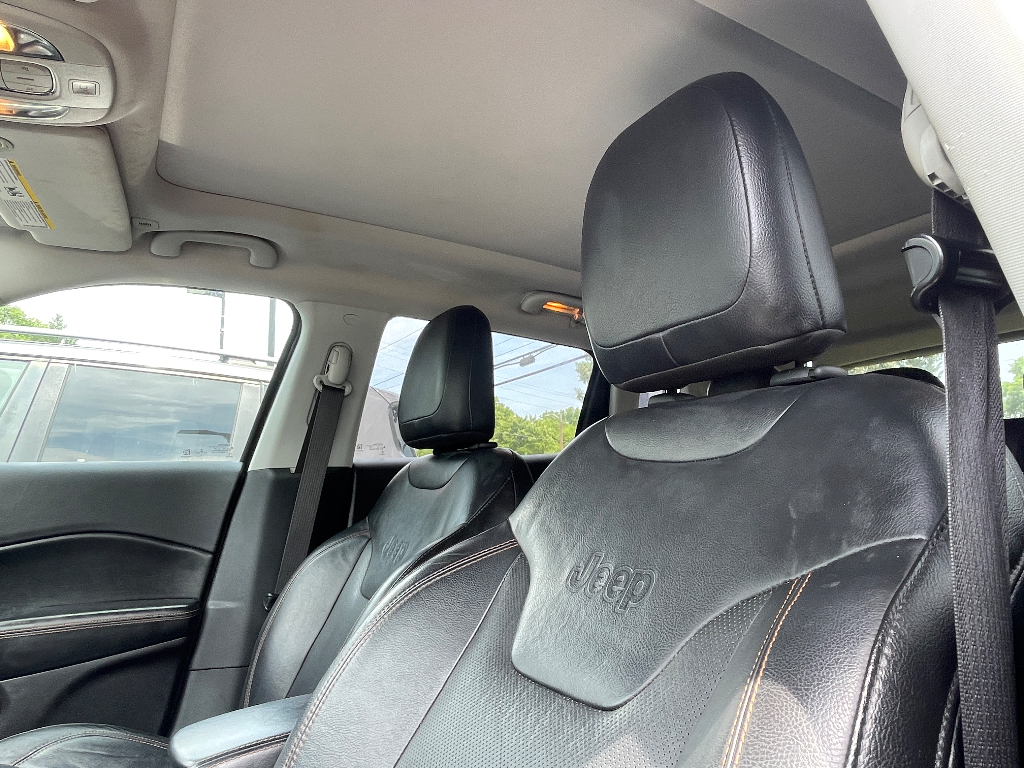 2018 Jeep Compass image 9