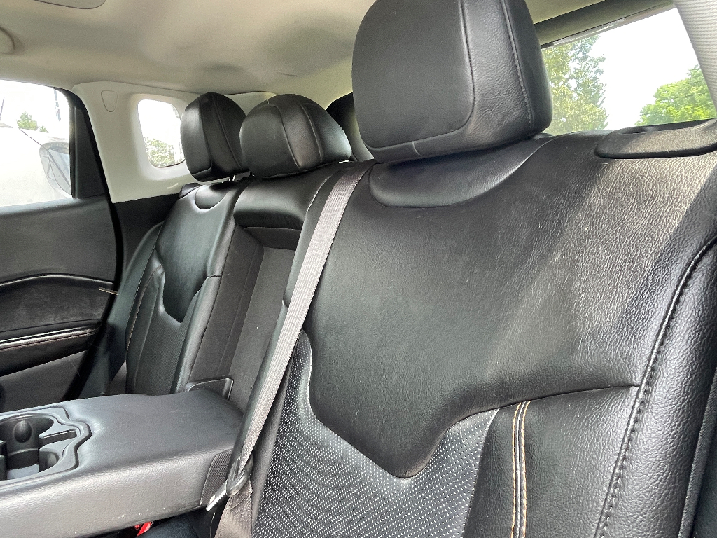 2018 Jeep Compass image 10