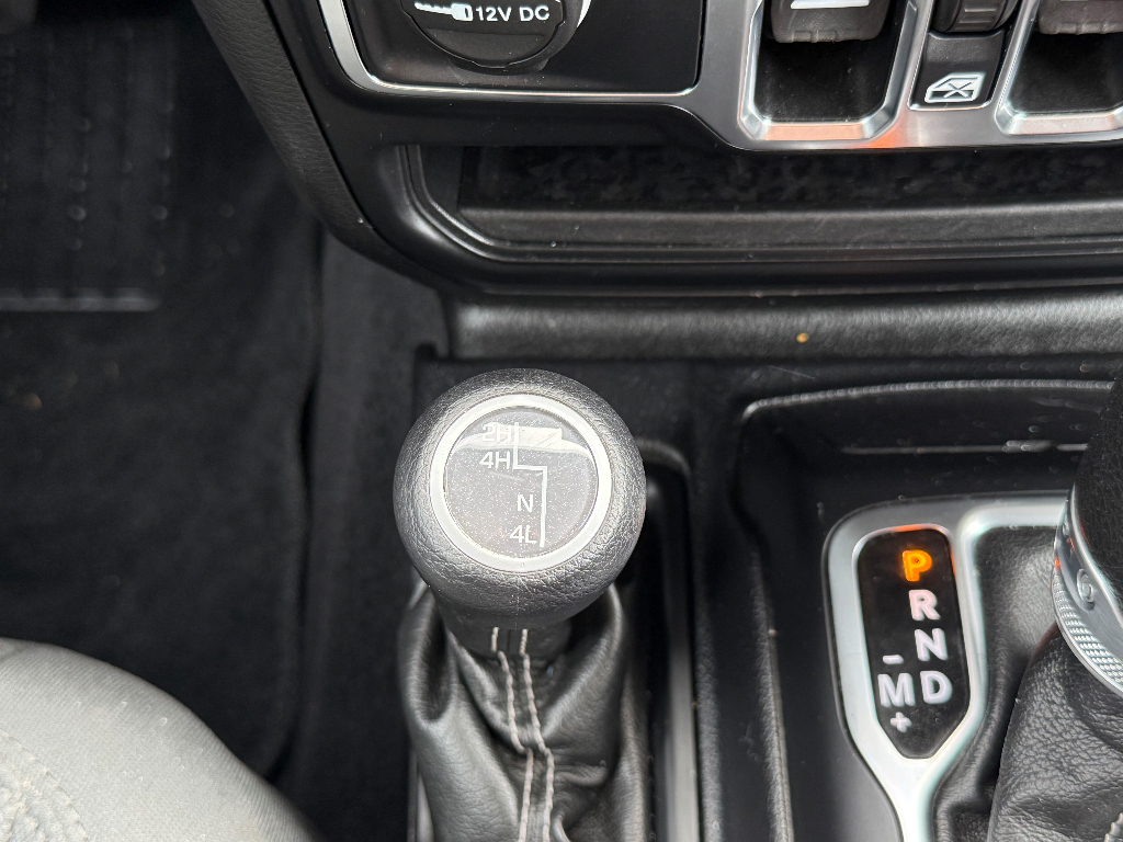 2020 Jeep Wrangler image 27