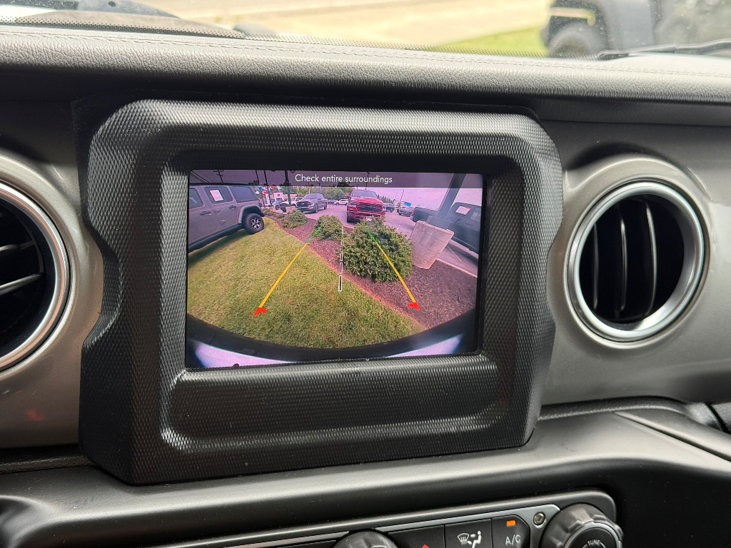 2020 Jeep Wrangler image 32