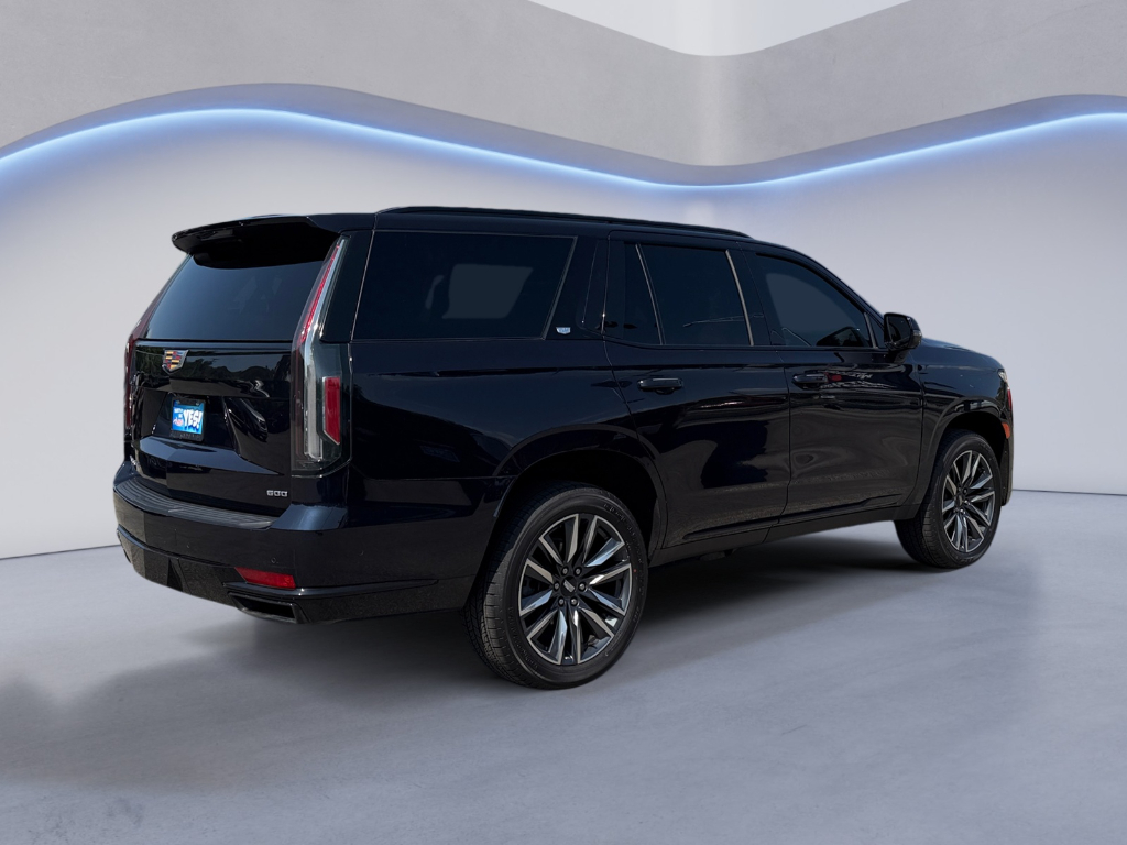 2022 Cadillac Escalade image 3