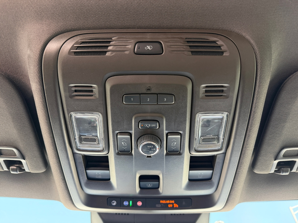 2022 Cadillac Escalade image 19
