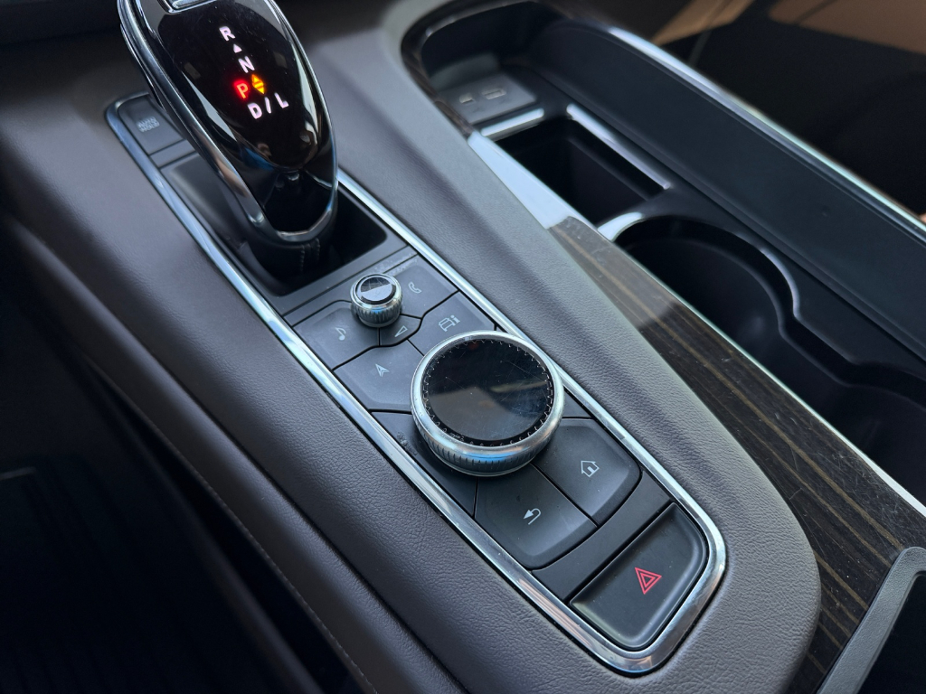 2022 Cadillac Escalade image 25