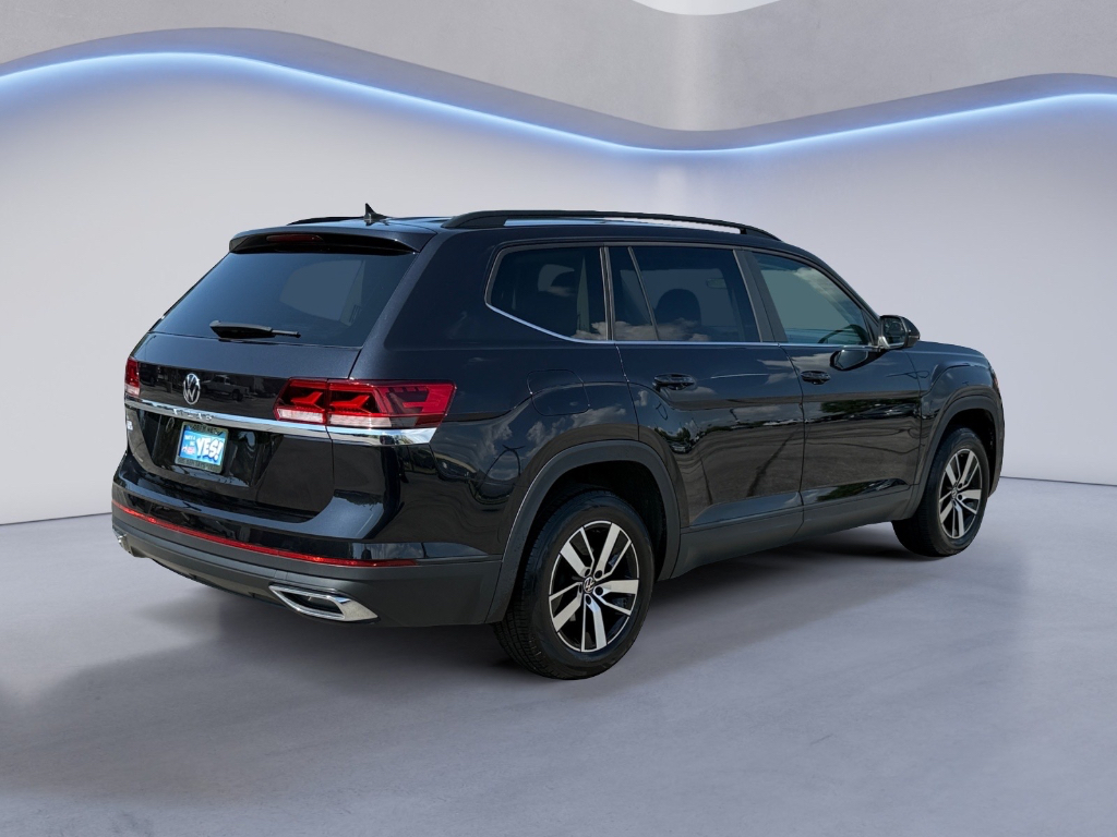 2023 Volkswagen Atlas image 3