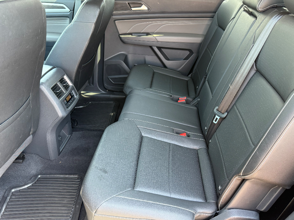 2023 Volkswagen Atlas image 14
