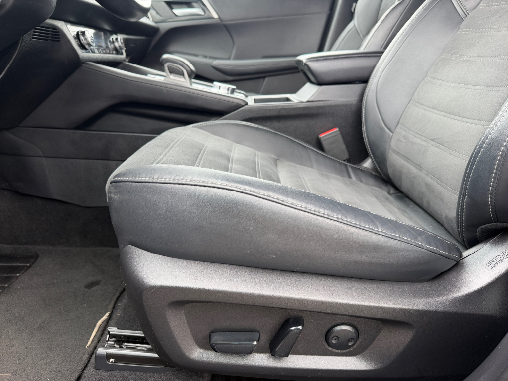 2023 Mitsubishi Outlander