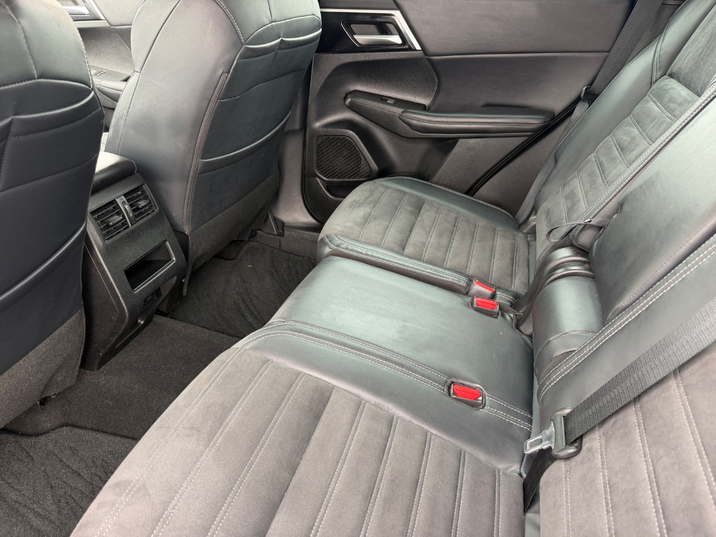 2023 Mitsubishi Outlander