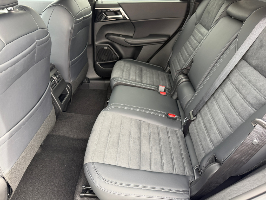 2026 Mitsubishi Outlander