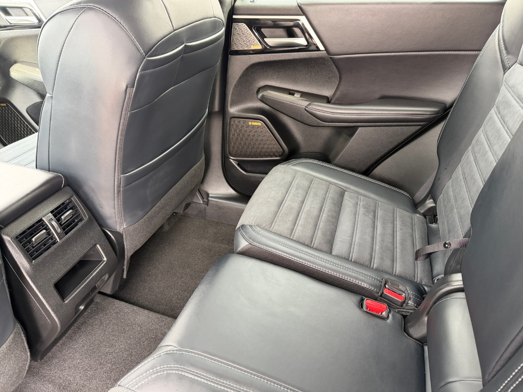 2026 Mitsubishi Outlander