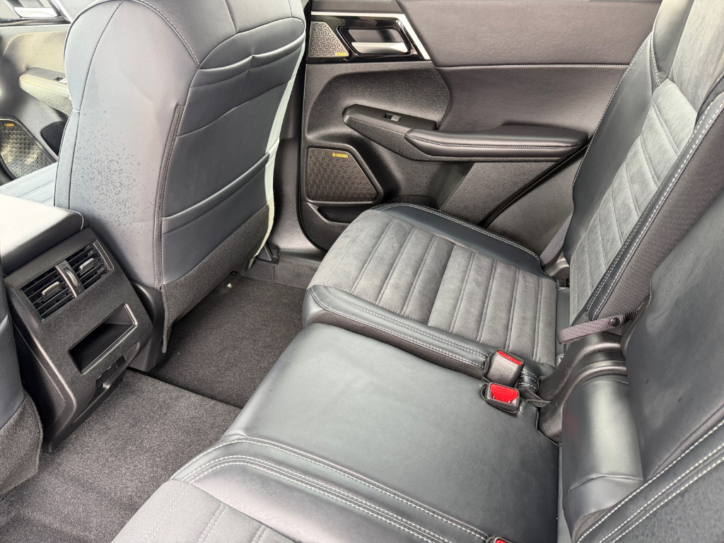 2026 Mitsubishi Outlander