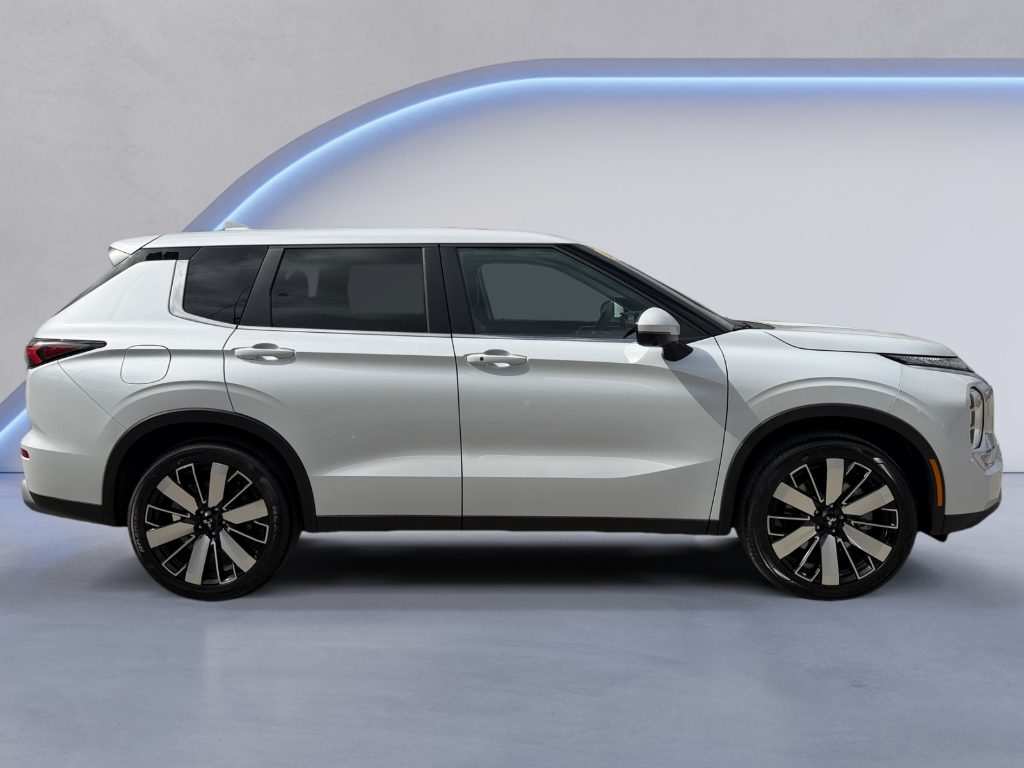 2026 Mitsubishi Outlander