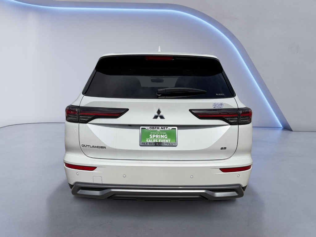 2026 Mitsubishi Outlander