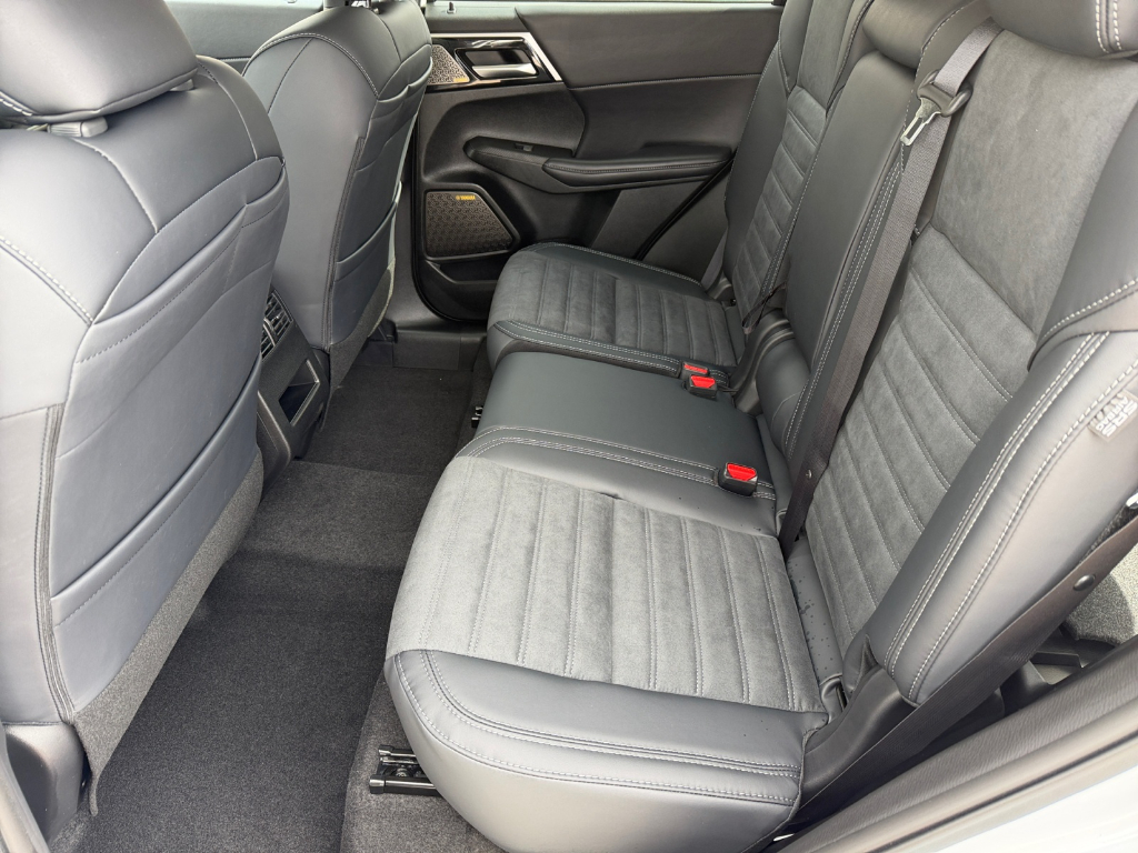 2026 Mitsubishi Outlander