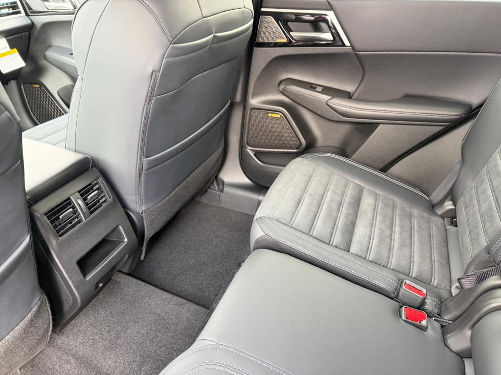 2026 Mitsubishi Outlander