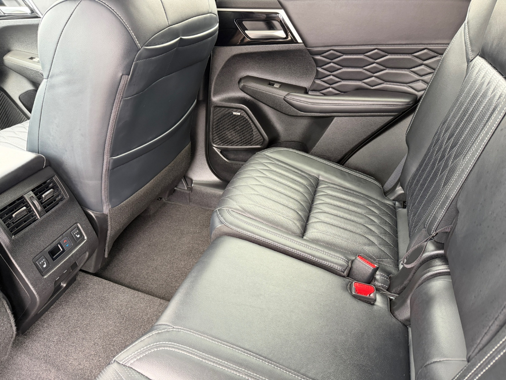 2026 Mitsubishi Outlander