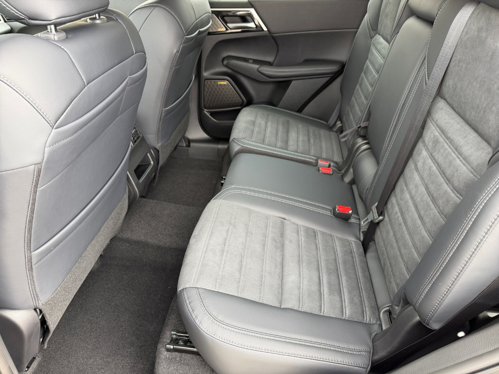 2026 Mitsubishi Outlander