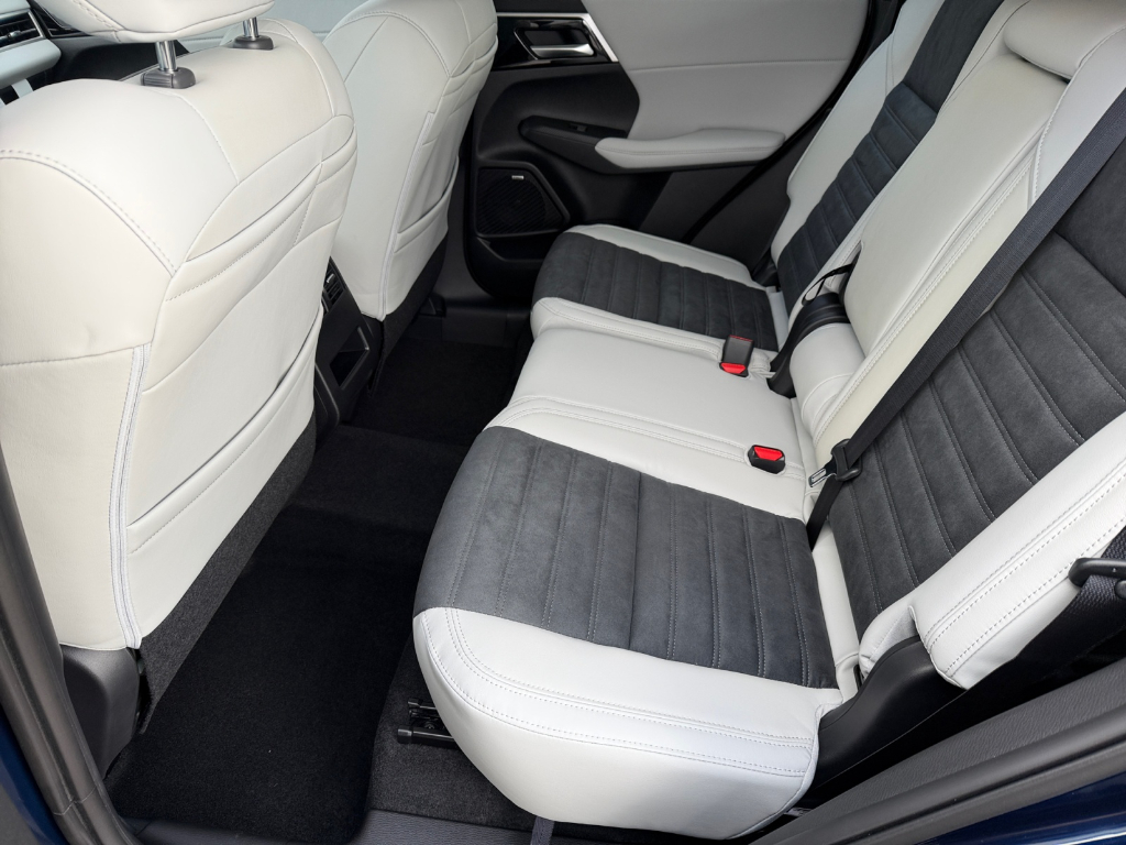 2026 Mitsubishi Outlander