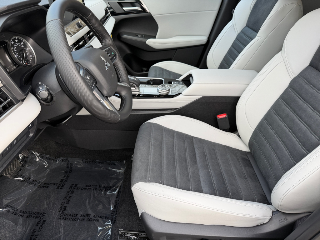 2026 Mitsubishi Outlander