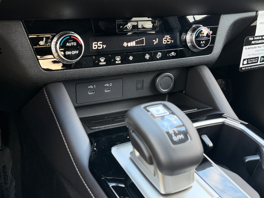 2026 Mitsubishi Outlander