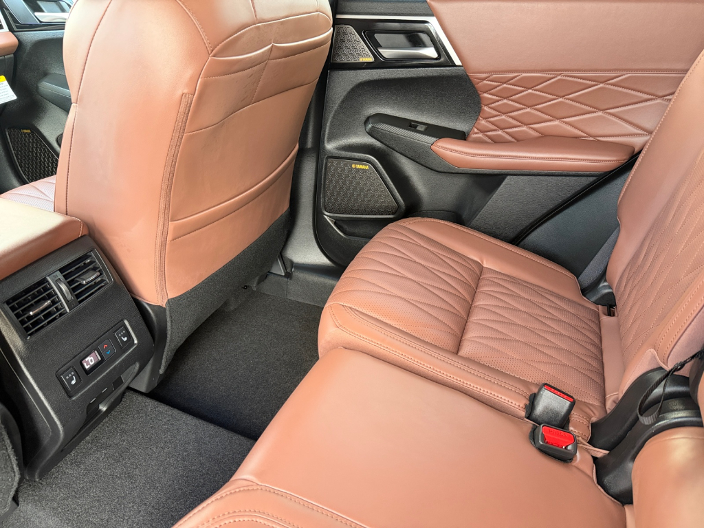 2026 Mitsubishi Outlander