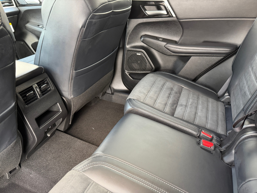 2026 Mitsubishi Outlander