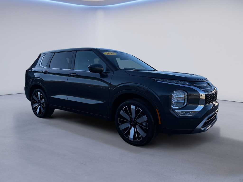 2026 Mitsubishi Outlander image 1