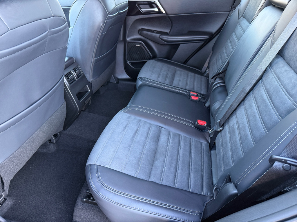 2026 Mitsubishi Outlander
