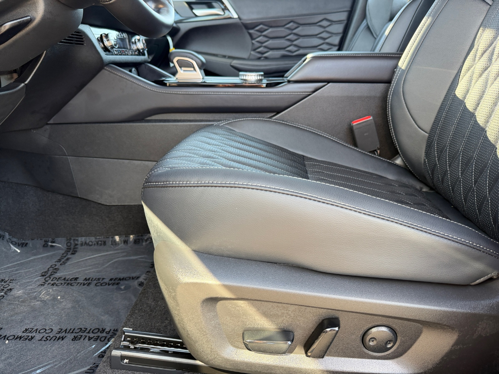 2026 Mitsubishi Outlander