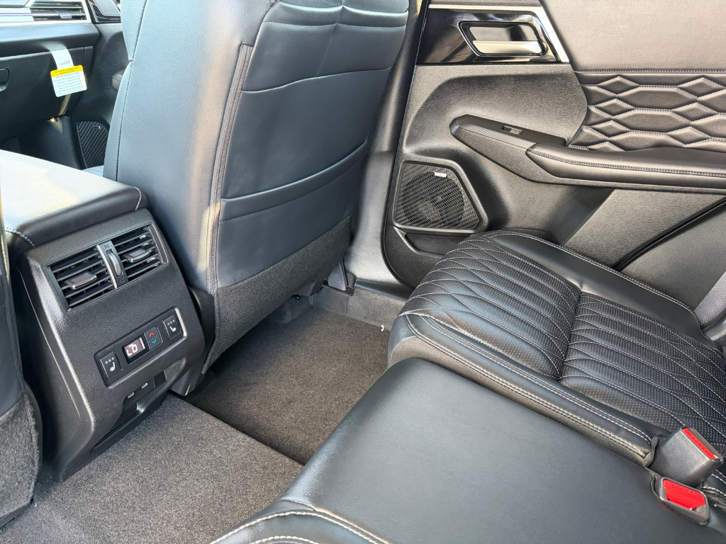 2026 Mitsubishi Outlander