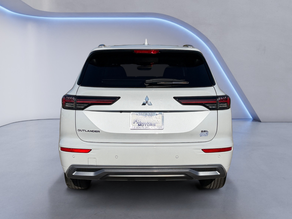 2026 Mitsubishi Outlander
