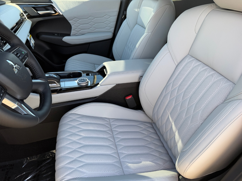 2026 Mitsubishi Outlander