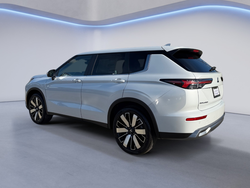 2026 Mitsubishi Outlander